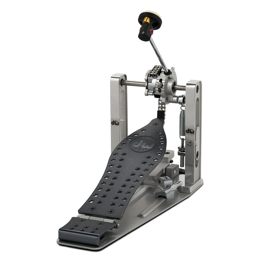 DW MFG Series Chain Drive Single Pedal (Gun Metal) inc Bag